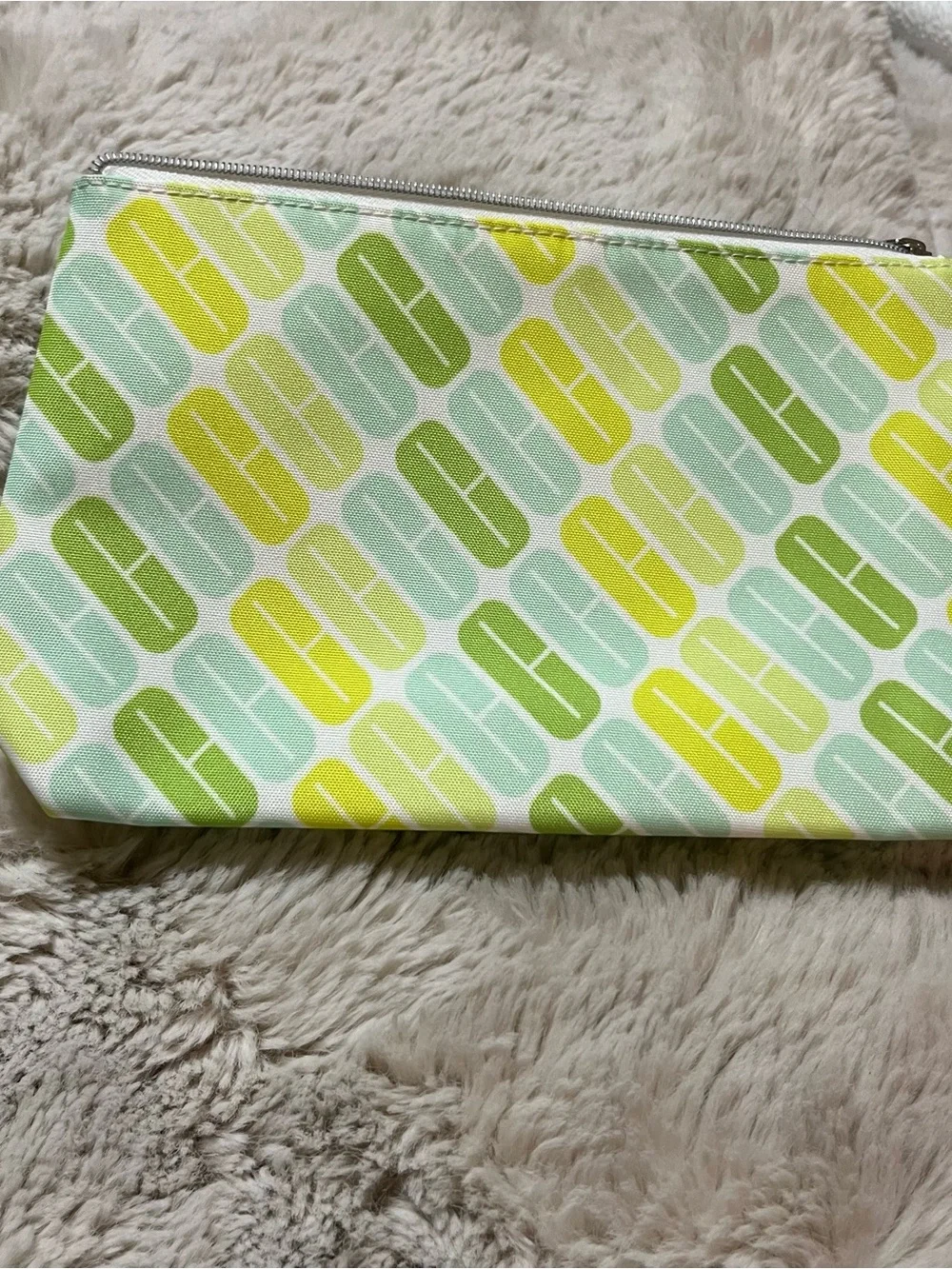 Clinique Geometric Cosmetic Pouch in Yellow, Mint & Lime 02-19
